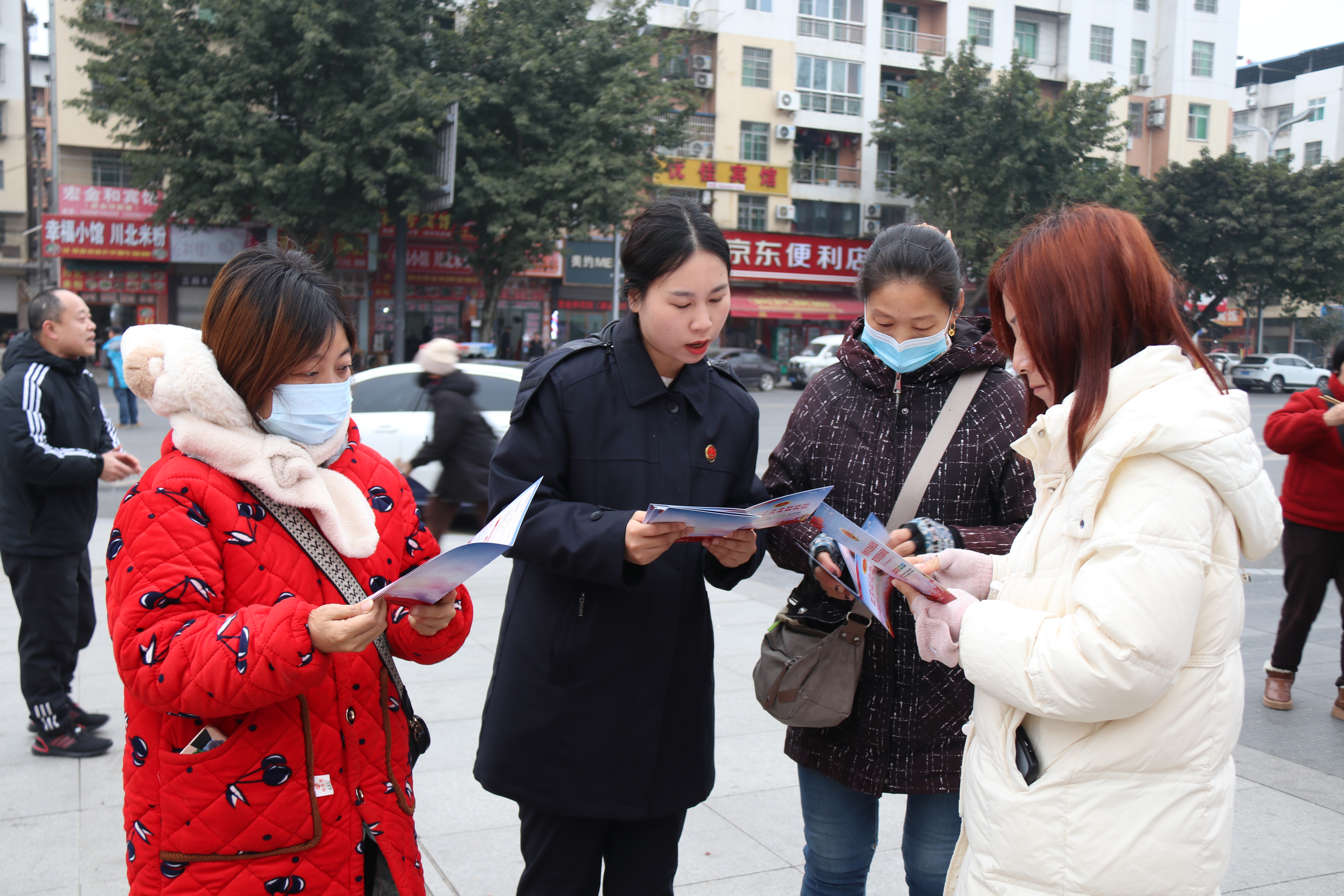 ��¤�ؼ��Ժ��չ�����Ƿ����ڻר���շ������